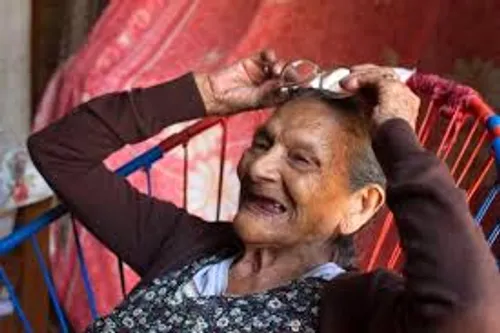 À 96 ans, Guadalupe Palacios va au lycée