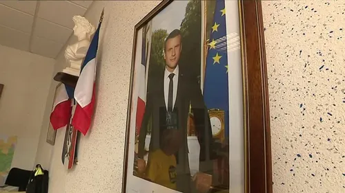 Rennes : des fêtards cambriolent la préfecture et volent le...