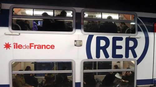 Le RER A pertubé... par la naissance d'un bébé