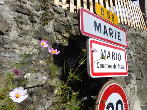Le village Marie appelle toutes les " Marie " à sauver son église