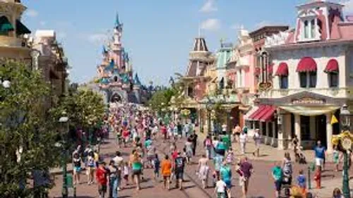 Disneyland Paris : les trois nouveaux univers prévus pour 2025