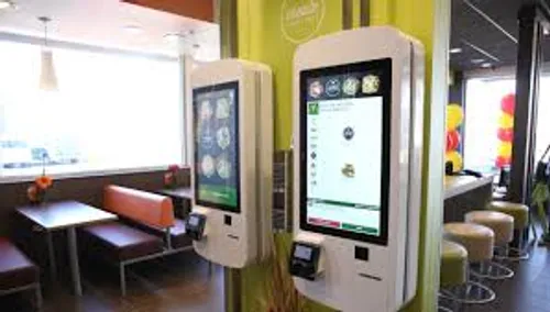 McDonald's : des traces de matière fécale sur les écrans tactiles