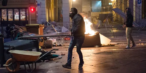 Marseille "Gilets jaunes" : décès d'une femme, touchée par une...