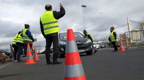 Avignon : un gilet jaune de 23 ans est mort percuté par un camion