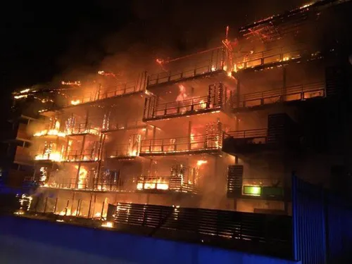 Draguignan : un immeuble de 42 appartements totalement détruit par...