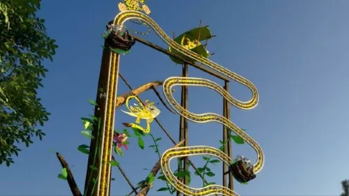 Parc Spirou : quatre ados restent coincés à 25 mètres du sol