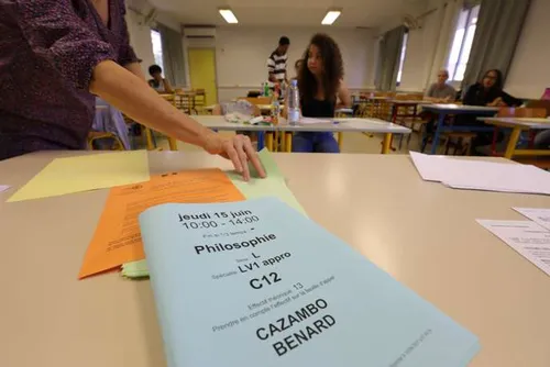 Bouches-du-Rhône : des candidats interpellés pour les fuites des...