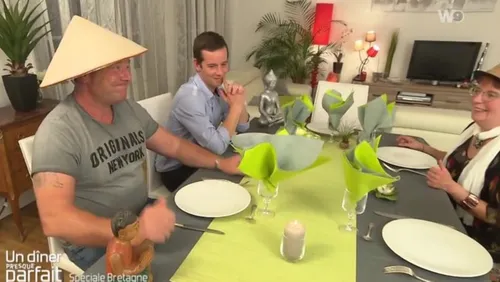 "Un dîner presque parfait" : le CSA épingle W9 pour une séquence...