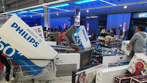 Géant Casino : des écrans plats à 30€ au lieu de 500€, la police...