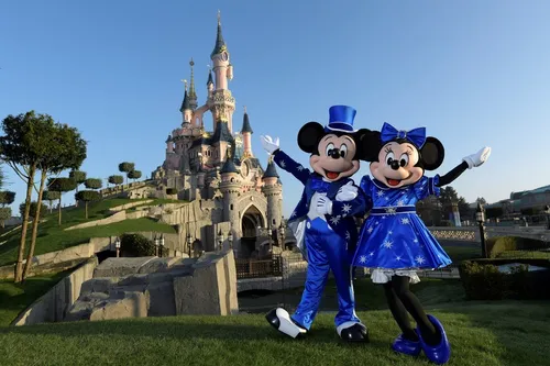 Emploi : Disneyland Paris prévoit 8000 recrutements en 2020