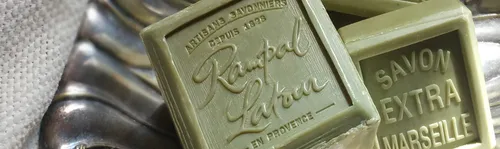 Rampal Latour offre des savons aux Ehpad et écoles de la région