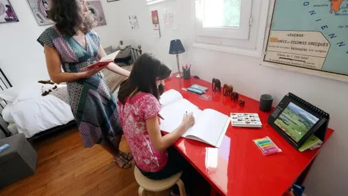 Coronavirus : France 5 va lancer une émission TV quotidienne pour...