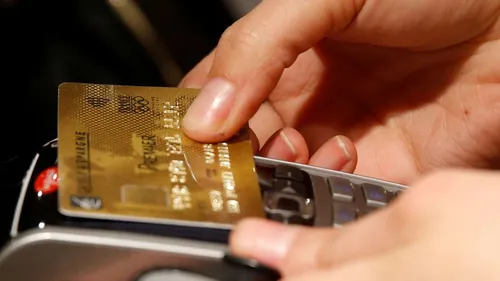 Le plafond de paiement sans contact pourrait passer à 50 euros