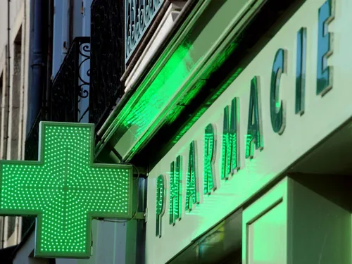 En quête de masques, atteint par le coronavirus et à bout, il...