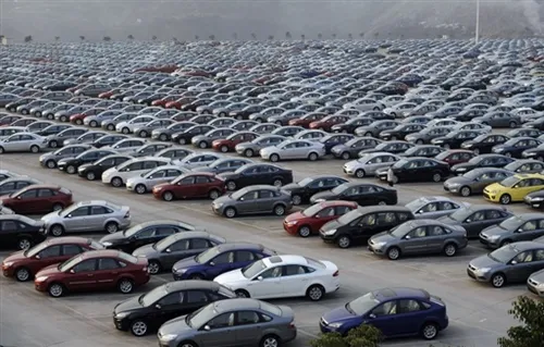 Vers une grande braderie dans l’automobile ?