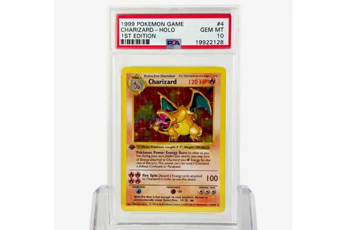 Une ancienne carte Pokémon Dracaufeu vendue pour... 200 000 dollars