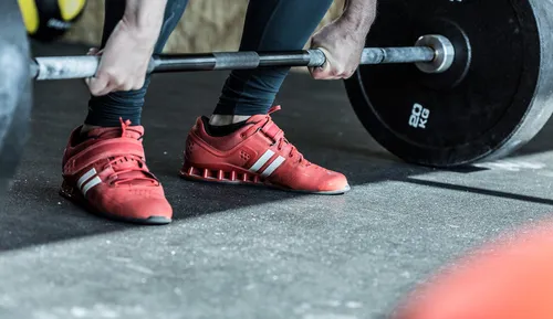 Des haltérophiles envoient des sosies pour les tests anti-dopage !