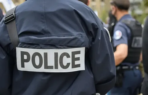 Un trafic géant de voitures volées organisé par un policier