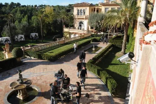 Grasse : un palais à 57 millions d'euros, construit sans permis,...