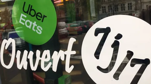 Uber Eats : elle croyait commander gratuit depuis mars, son frère...