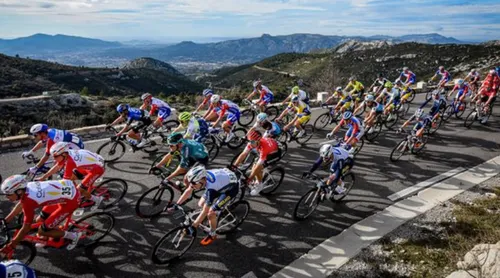 Quand le peloton se trompe de route sur le Grand Prix La Marseillaise