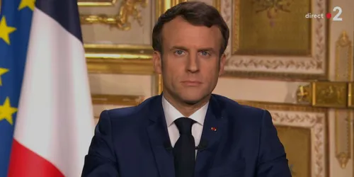 D'ici 8 à 10 jours, Macron prendra des décisions pour les mesures...