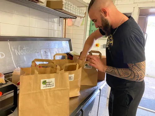 Marseille : un restaurant avec une carte 100% CBD