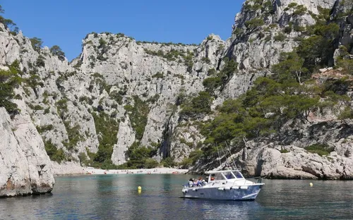 Les Pirates du Plastique vont nettoyer les Calanques !