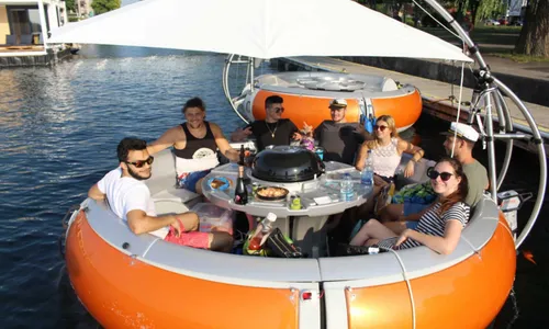 Cap d'Adge : louez un "barbecue boat"