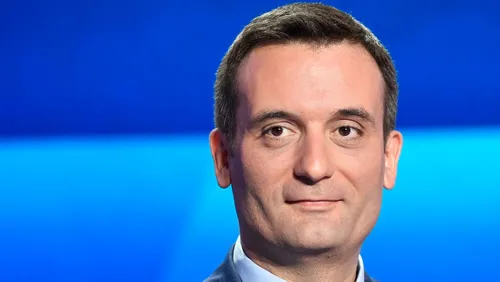 Florian Philippot appelle à manifester contre l'obligation...