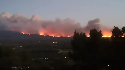 Var et Vaucluse : nuit difficile sur les incendies des Maures et de...