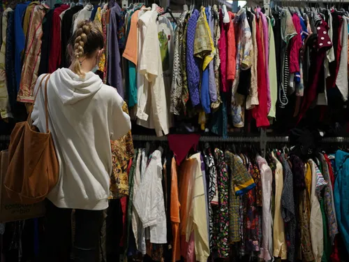 Marseille : achetez des vêtements au kilo ce week-end !
