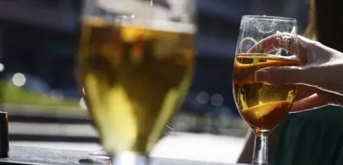 Près d’un Français sur quatre consomme trop d’alcool, selon Santé...