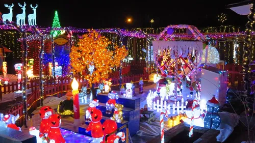 Meyreuil : l'incontournable maison du Père Noël !